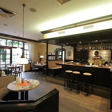 Nobel Moordeich 3* Stuhr